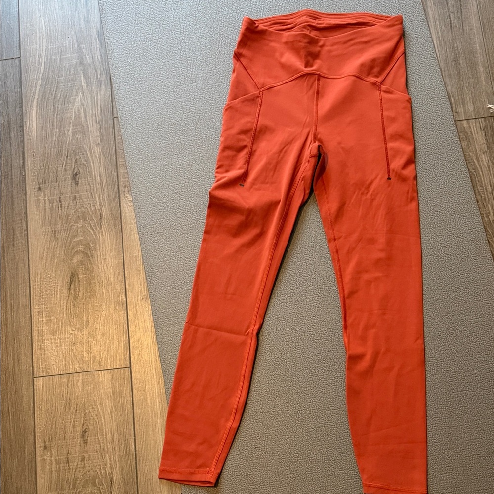 Lululemon Power Thru HR Tight 25” in Aztec brick